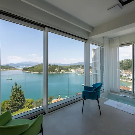 Mr&mrs Smith Villa *